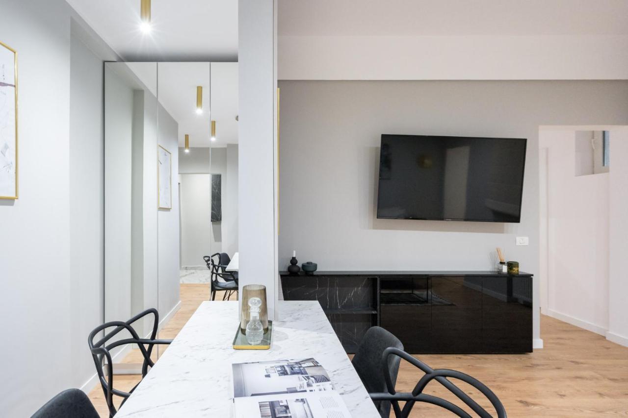 Crystal 3Bdr Apartment In Center Bucareste Exterior foto