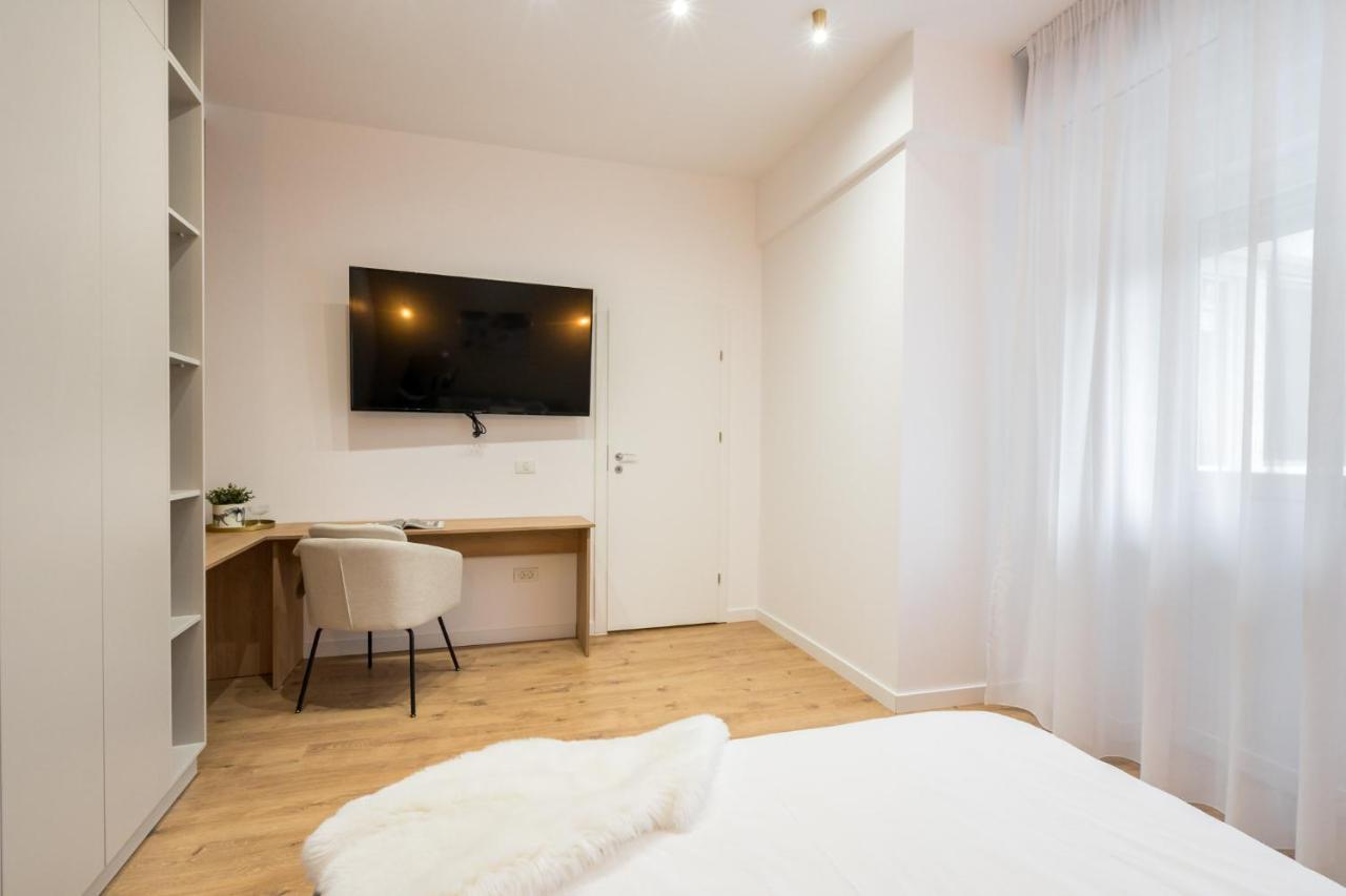 Crystal 3Bdr Apartment In Center Bucareste Exterior foto
