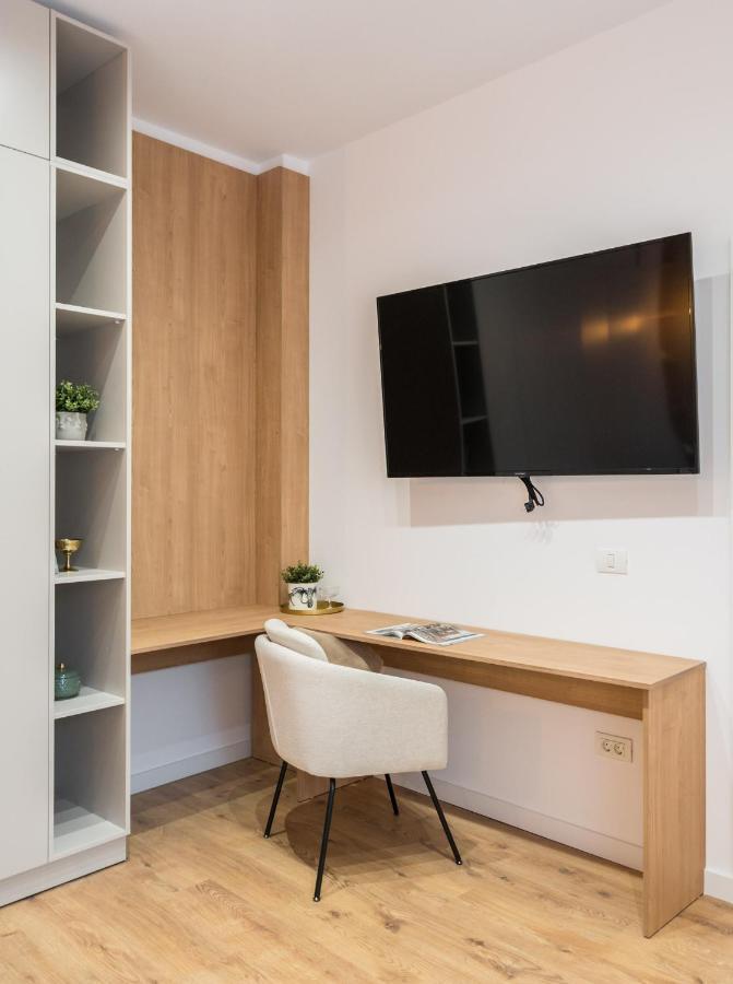 Crystal 3Bdr Apartment In Center Bucareste Exterior foto